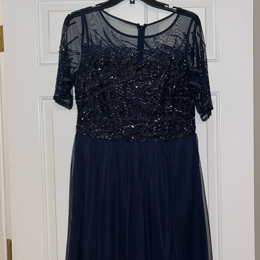 EUC size 12P Adrianna Papell gown